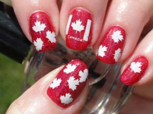 Рисунки на красных ногтях, тематический маникюр "канада"