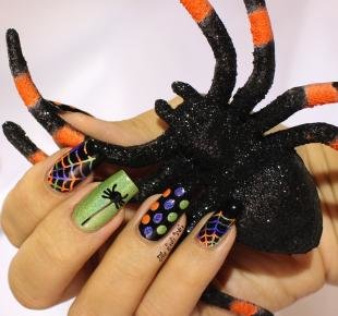 Рисунки паука на ногтях, маникюр с пауком и паутиной на хэллоуин